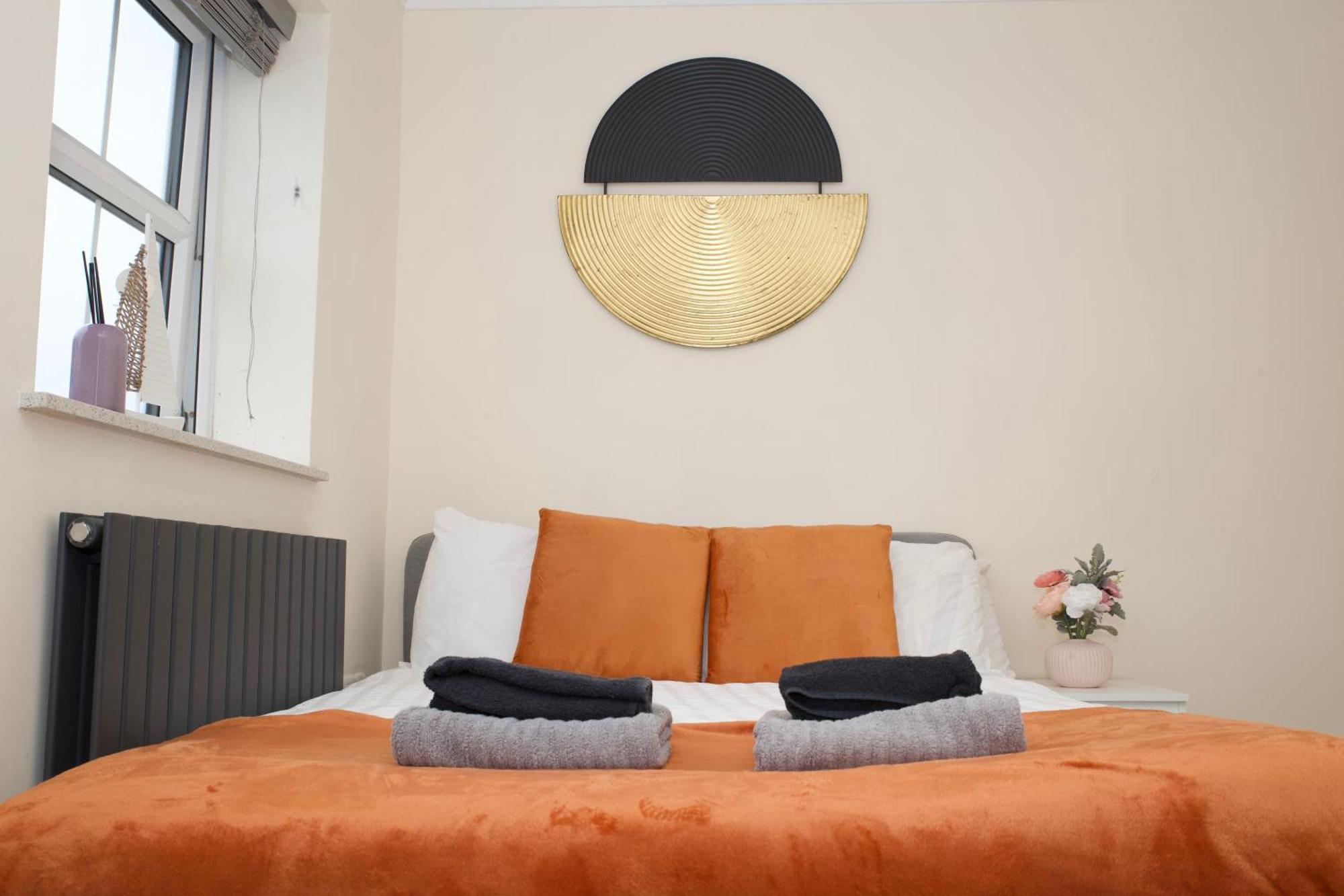 Spacious Modern 2 Bed Flat In City Centre ريدينج المظهر الخارجي الصورة