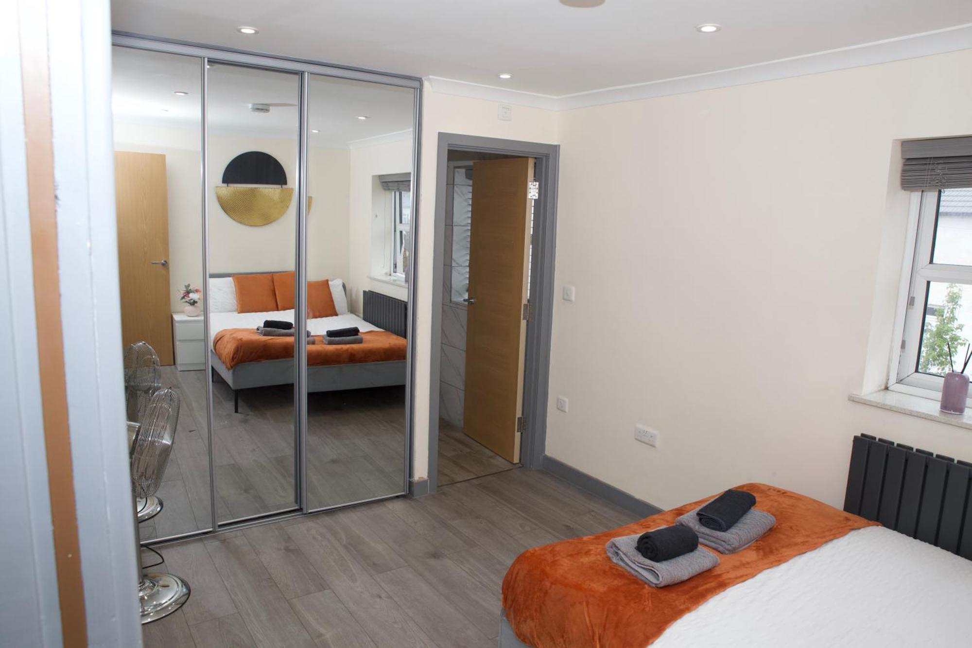 Spacious Modern 2 Bed Flat In City Centre ريدينج المظهر الخارجي الصورة
