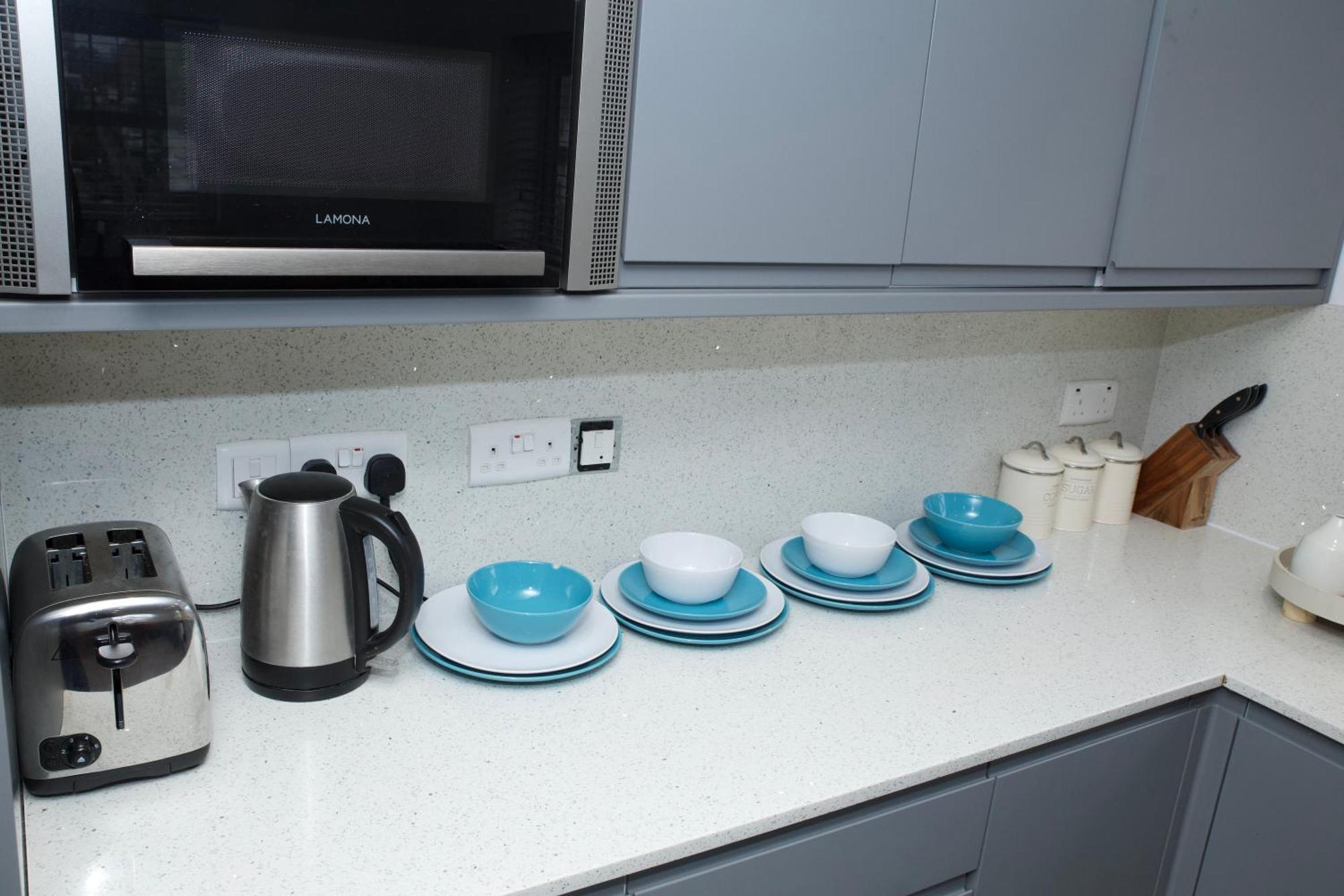 Spacious Modern 2 Bed Flat In City Centre ريدينج المظهر الخارجي الصورة