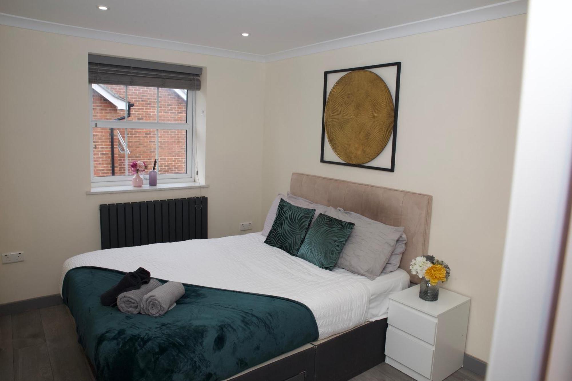 Spacious Modern 2 Bed Flat In City Centre ريدينج المظهر الخارجي الصورة